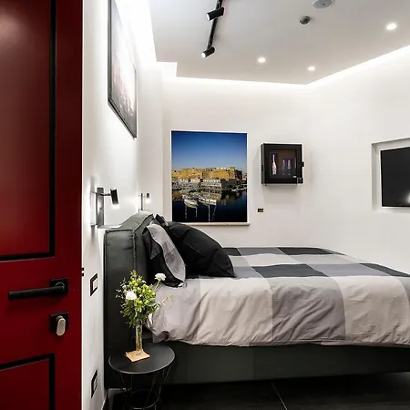 Le Stanze Del Barone 4* נאפולי