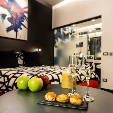 Le Stanze Del Barone לינה וארוחת בוקר נאפולי