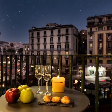 Le Stanze Del Barone 4* נאפולי